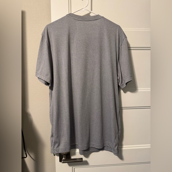 Reebok Men's Classic Gray Tee - Picture 2 of 3